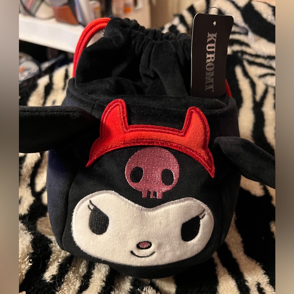 Kuromi drawstring pouch bnwt
